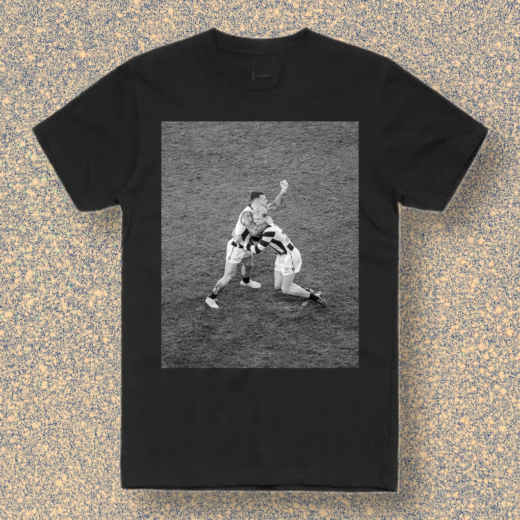 BILLY & GINNI/SWOOP LUKE: FRONT ONLY - BLACK TEE